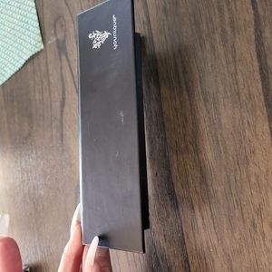 Younique Eyeshadow Palette